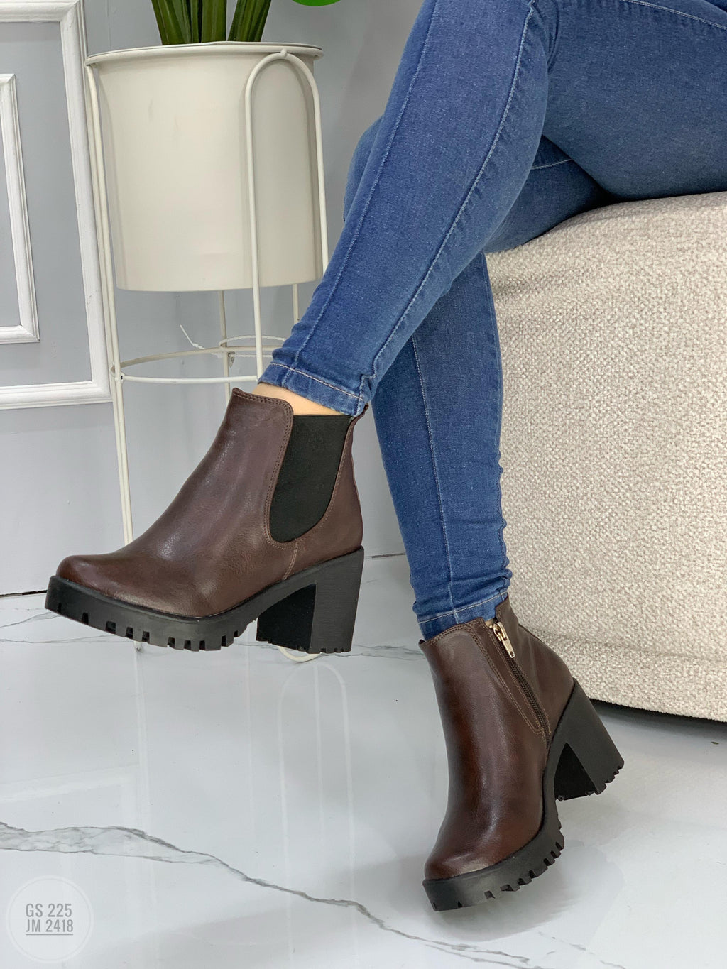 Botas