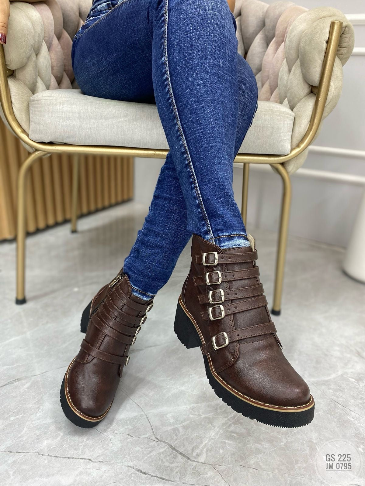 Botas