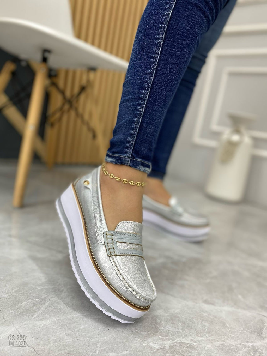 Cuero Mocasin
