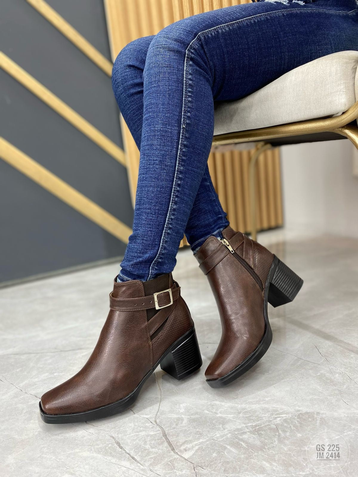 Botas