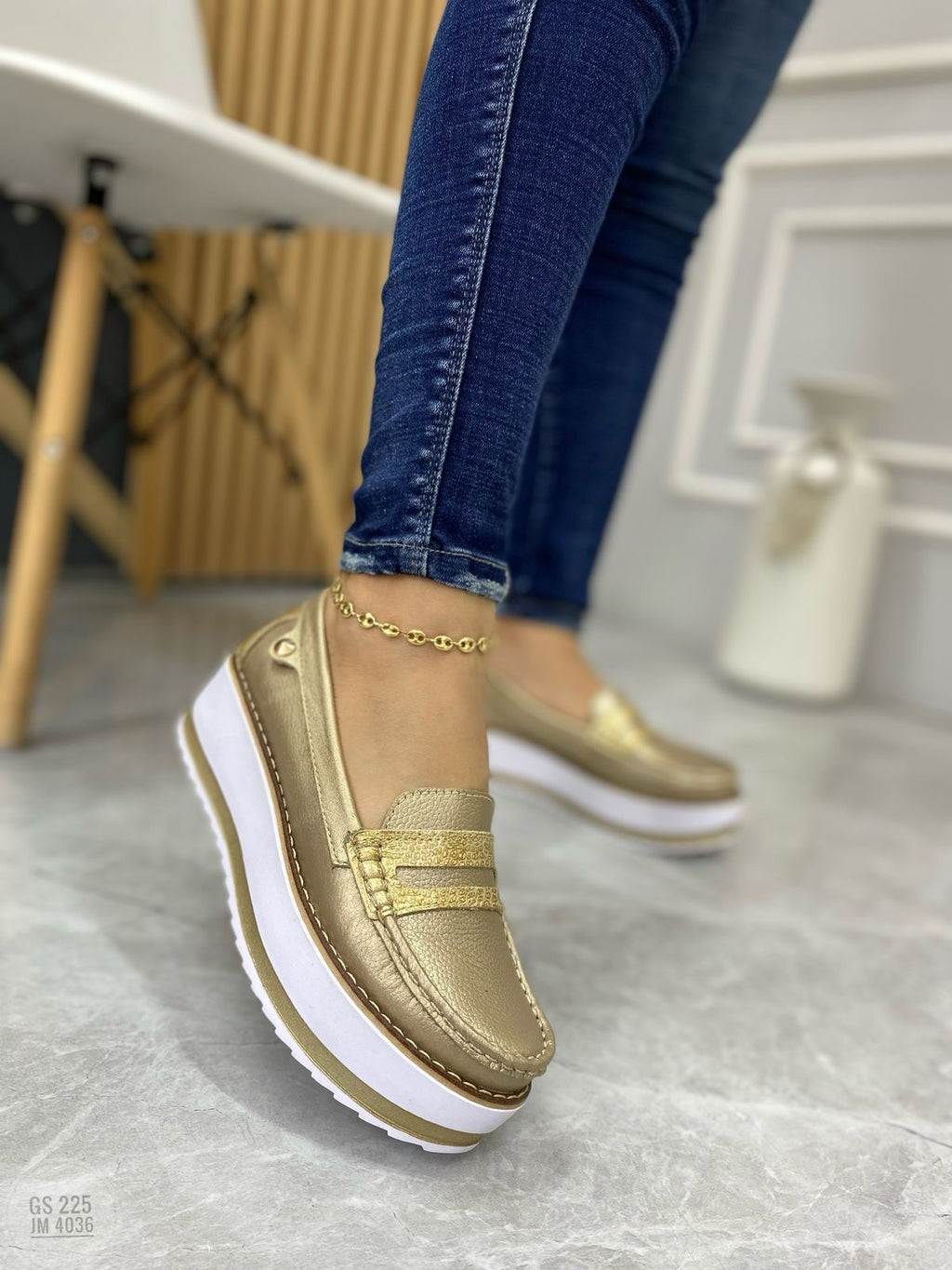 Cuero Mocasin