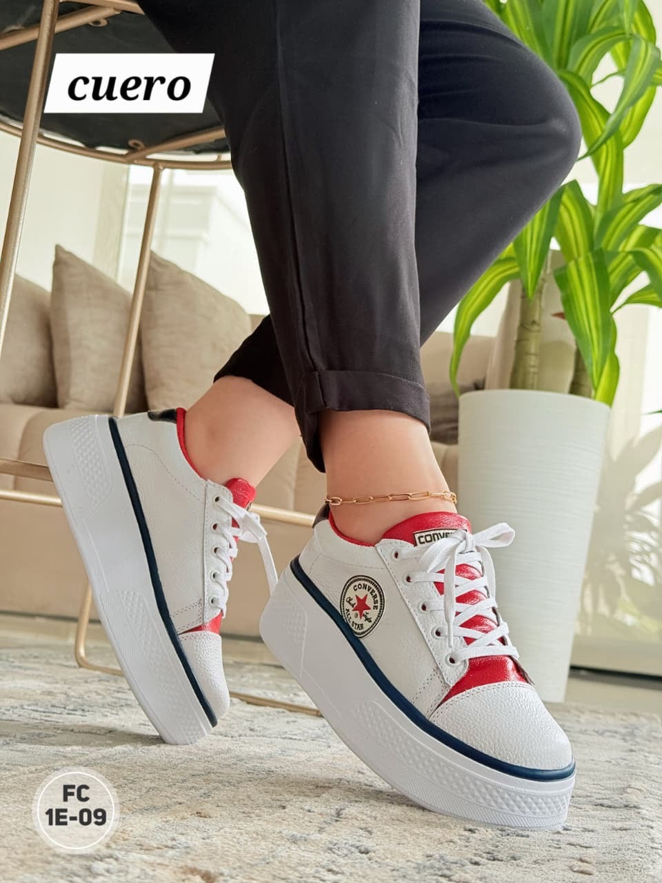 Cuero converse