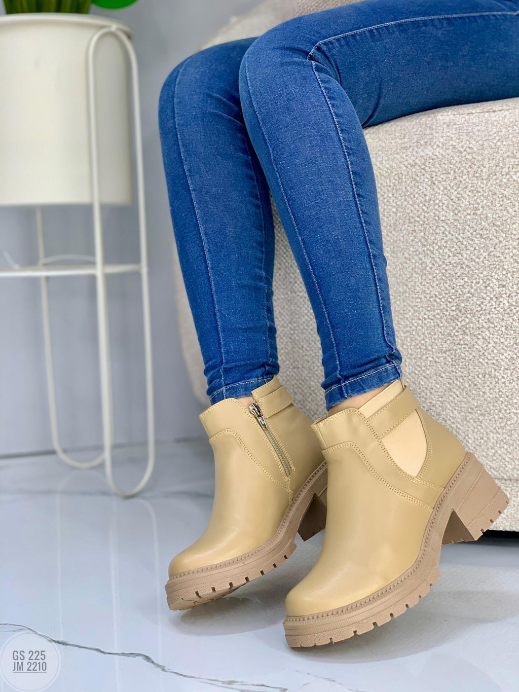 Botas