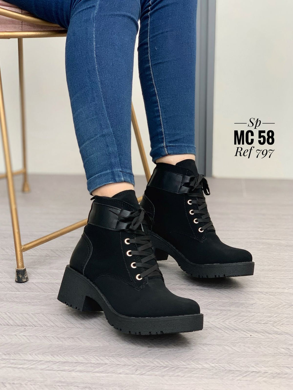 Botas